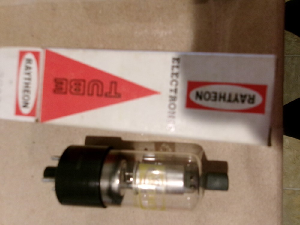 OEM VINTAGE ELECTRONIC TUBE RAYTHEON 3CA3