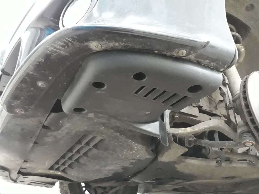 BMW E39 M5 L+R FRONT form M BUMPER SPLASH PANEL ABS plastic with instalation kit