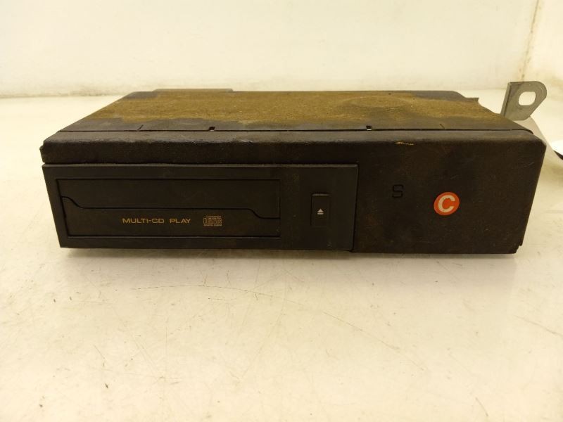 98-00 LEXUS GS350 GPS / NAVIGATION DVD PLAYER COMPUTER MODULE