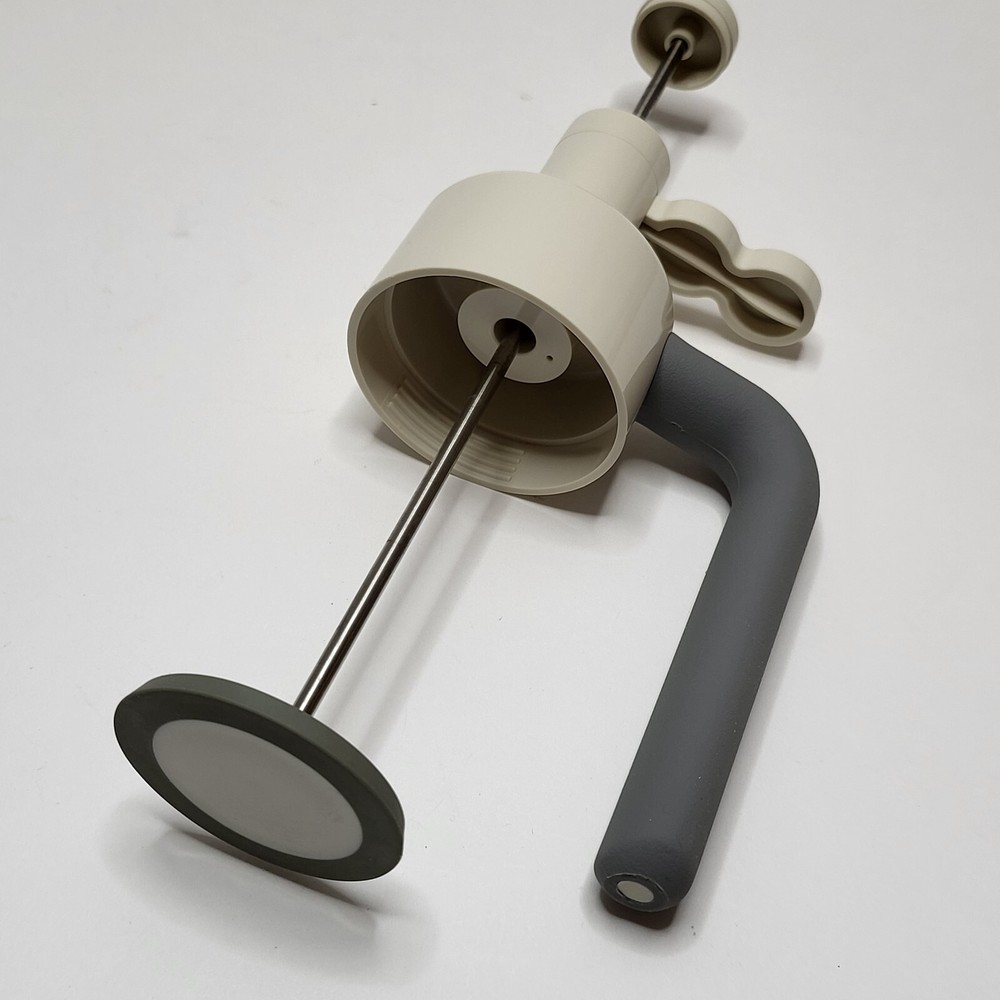 Pampered Chef Easy Accent Decorator Plunger Trigger Handle Replacement Part Only