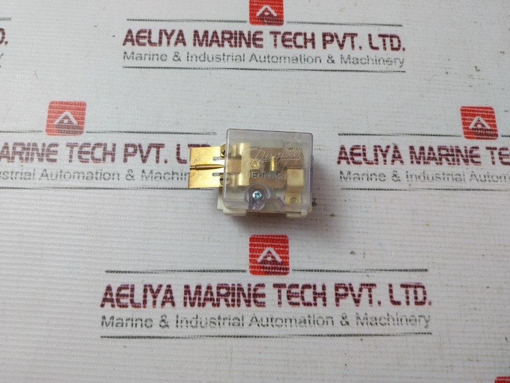 DANFOSS 017-4030 pressure switch