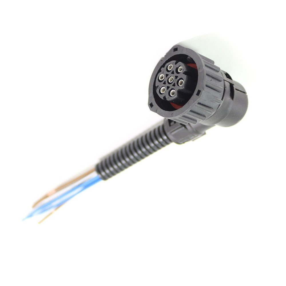 Practical Rear Tail Light Connector Solution for MercedesBenz Sprinter
