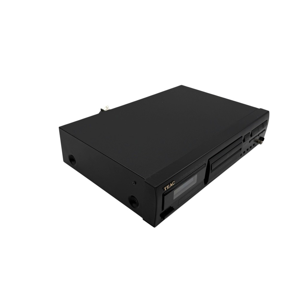 Teac CD-P1188 Compact Disc Player Tested & Working Nice