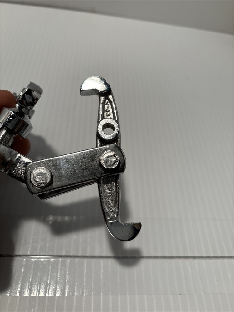 ARM PULLER 75 India Drop Forced V-62 (D)