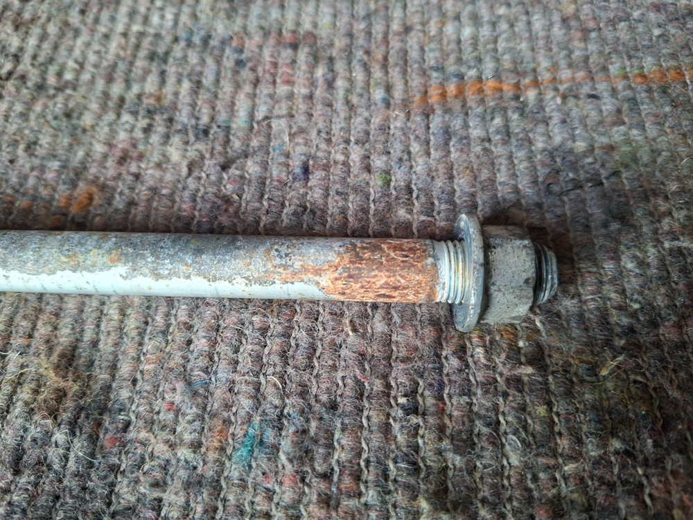 Kawasaki ER5 - Swingarm Spindle Bolt