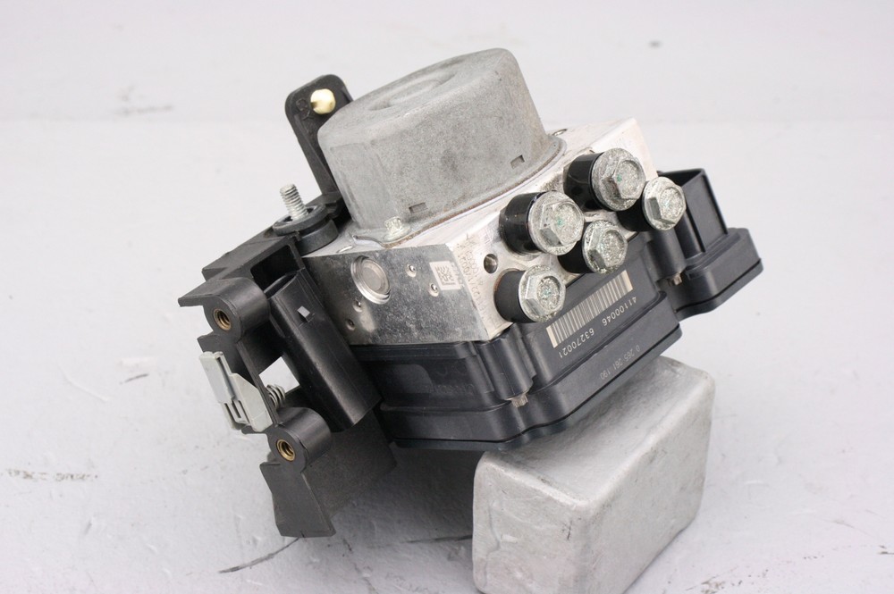 2017 Harley Road King ABS Pump Controller Module Unit 41100061B