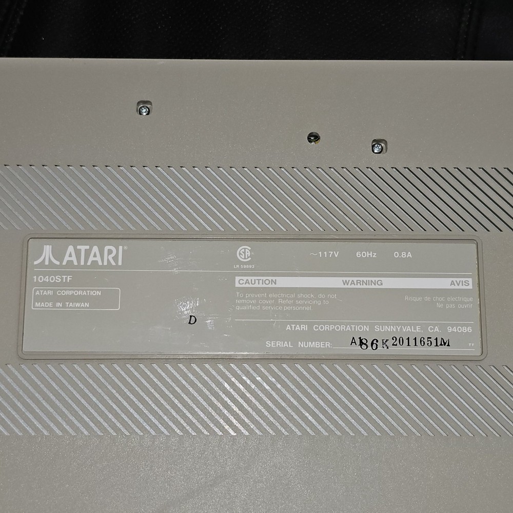 Atari 1040ST Computer Bundle w/ SC1224 Monitor