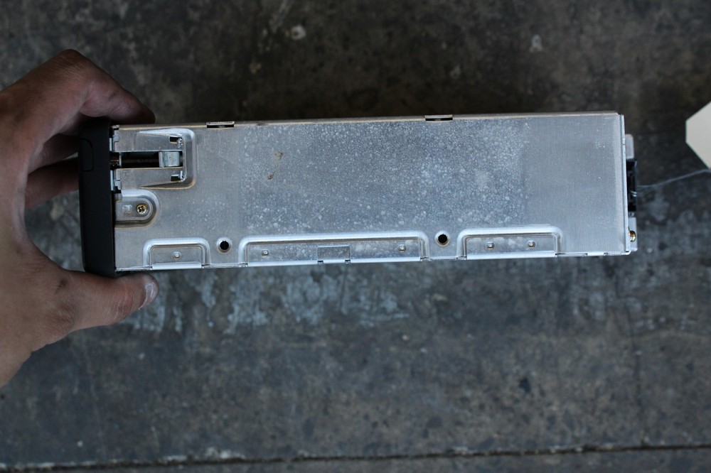 2005-2007 BMW 530i E60 6-DISC CD CHANGER UNIT K4359