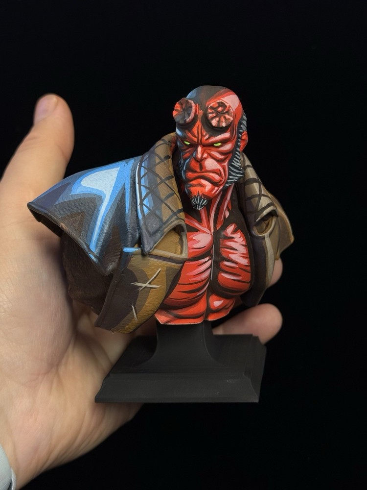 Hellboy Bust, Hand Painted. Fan Art.