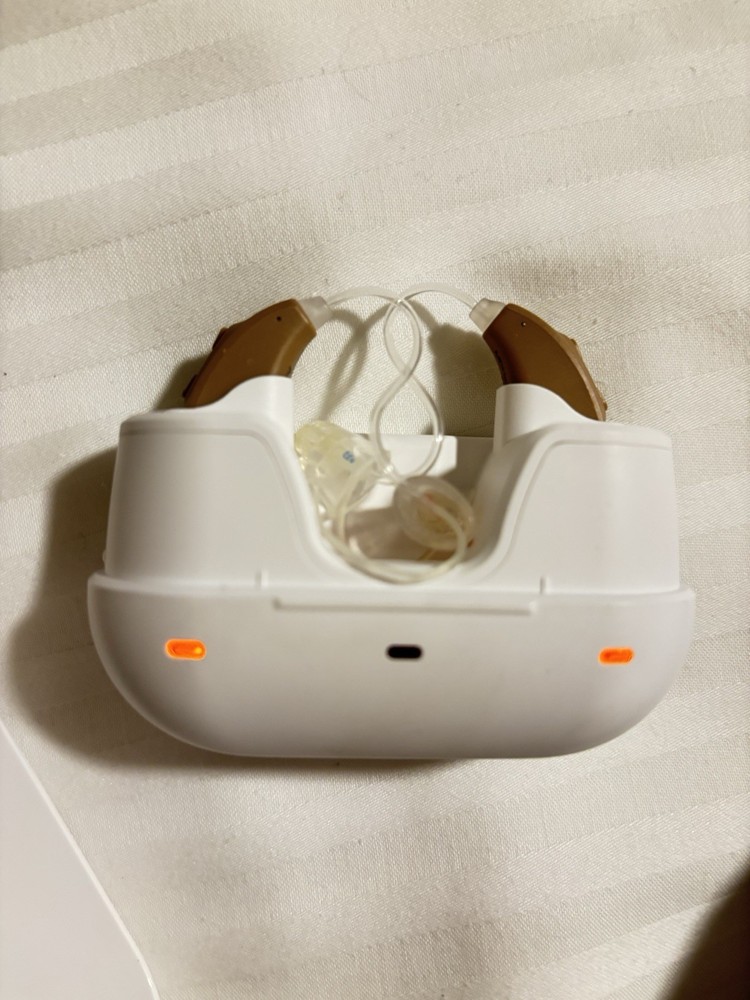 MDHearing VOLT 4 (OTC) Hearing Aid With A Charging Case
