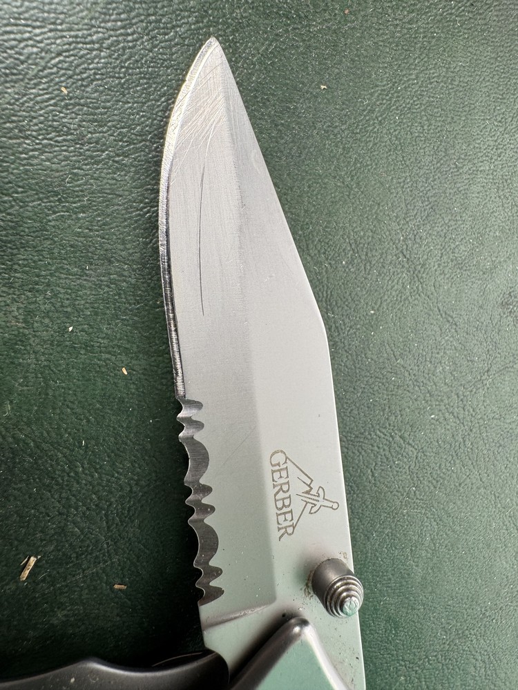 Gerber Folding Pocket Knife 4”