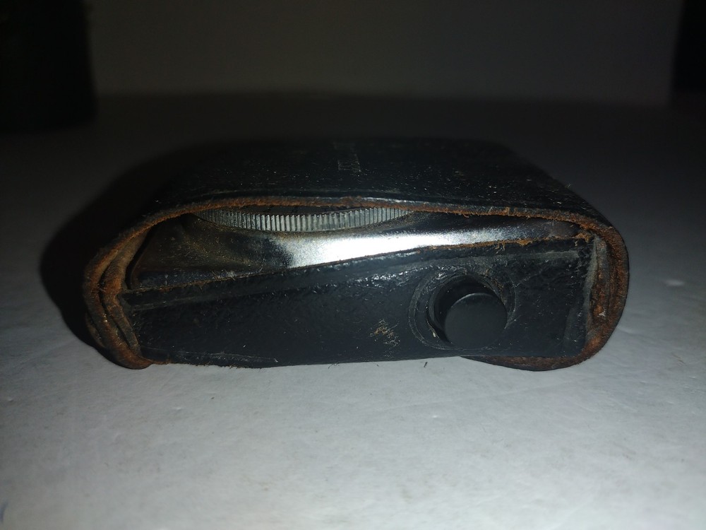 Vintage Gold Crest Camera Light Meter with Leather Snap Close Case Untested