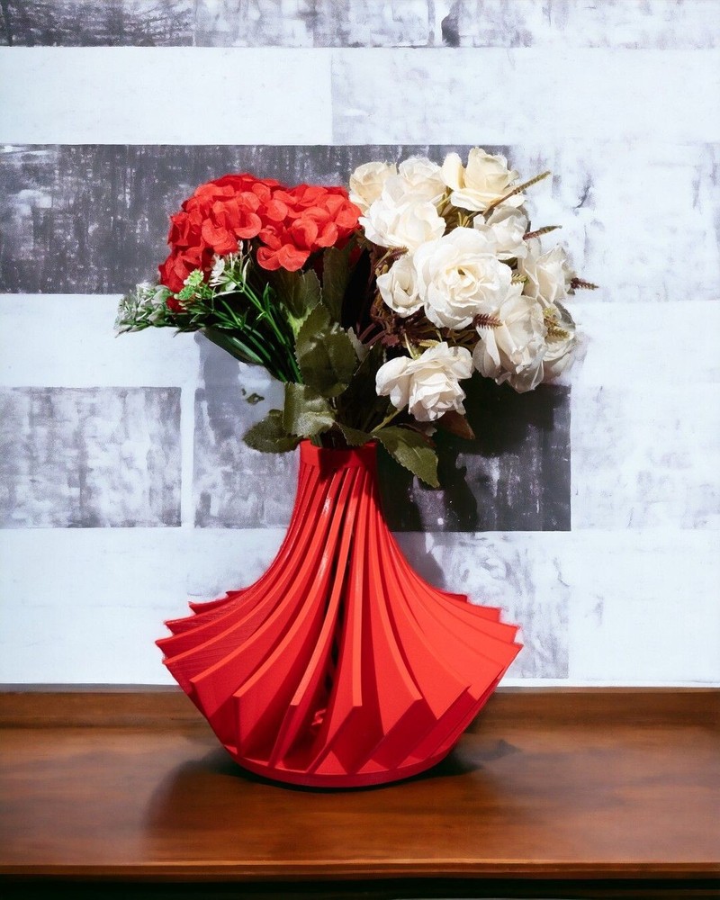 Kario Short Vase