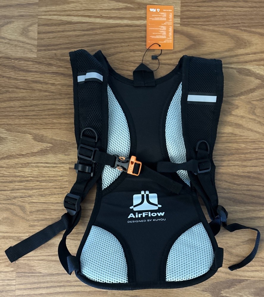 AirFlow 2L Insulated Reflective Hydration Backpack & Bladder Lightweight Compact