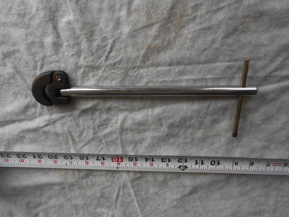 BASIN WRENCH