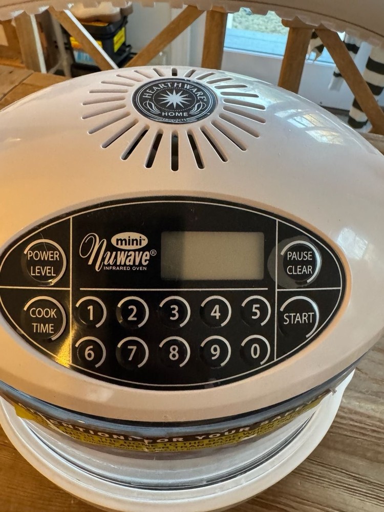 NUWAVE MINI INFRARED OVEN Model 20101 WHITE Digital PROGRAMMABLE Hearthware Home