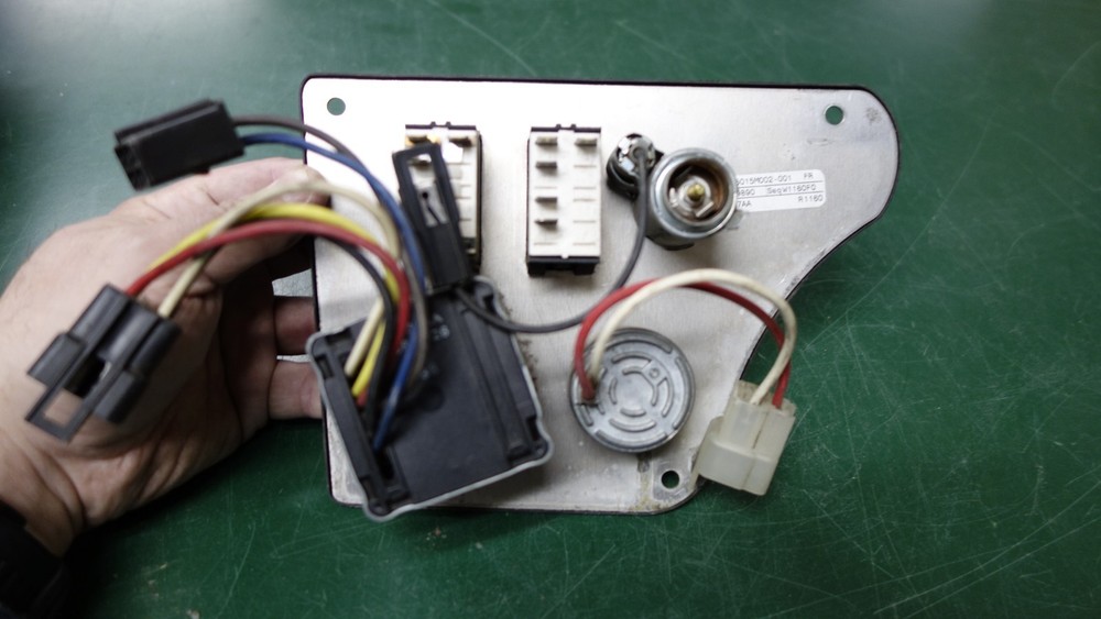 Peterbilt 387 Dash Panel with Two Switches and Two Knobs