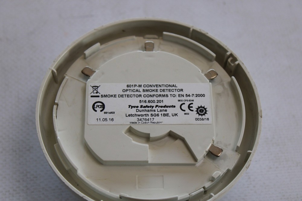 Tyco Fixed Heat Detector 601P-M Conventional Optical Smoke Detector