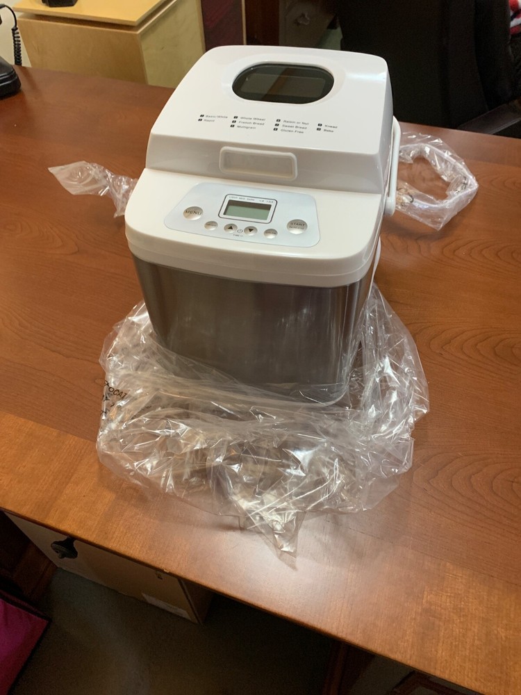Cook's Essentials Kitchenware 1.5-LB. Stainless Steel Breadmaker with White