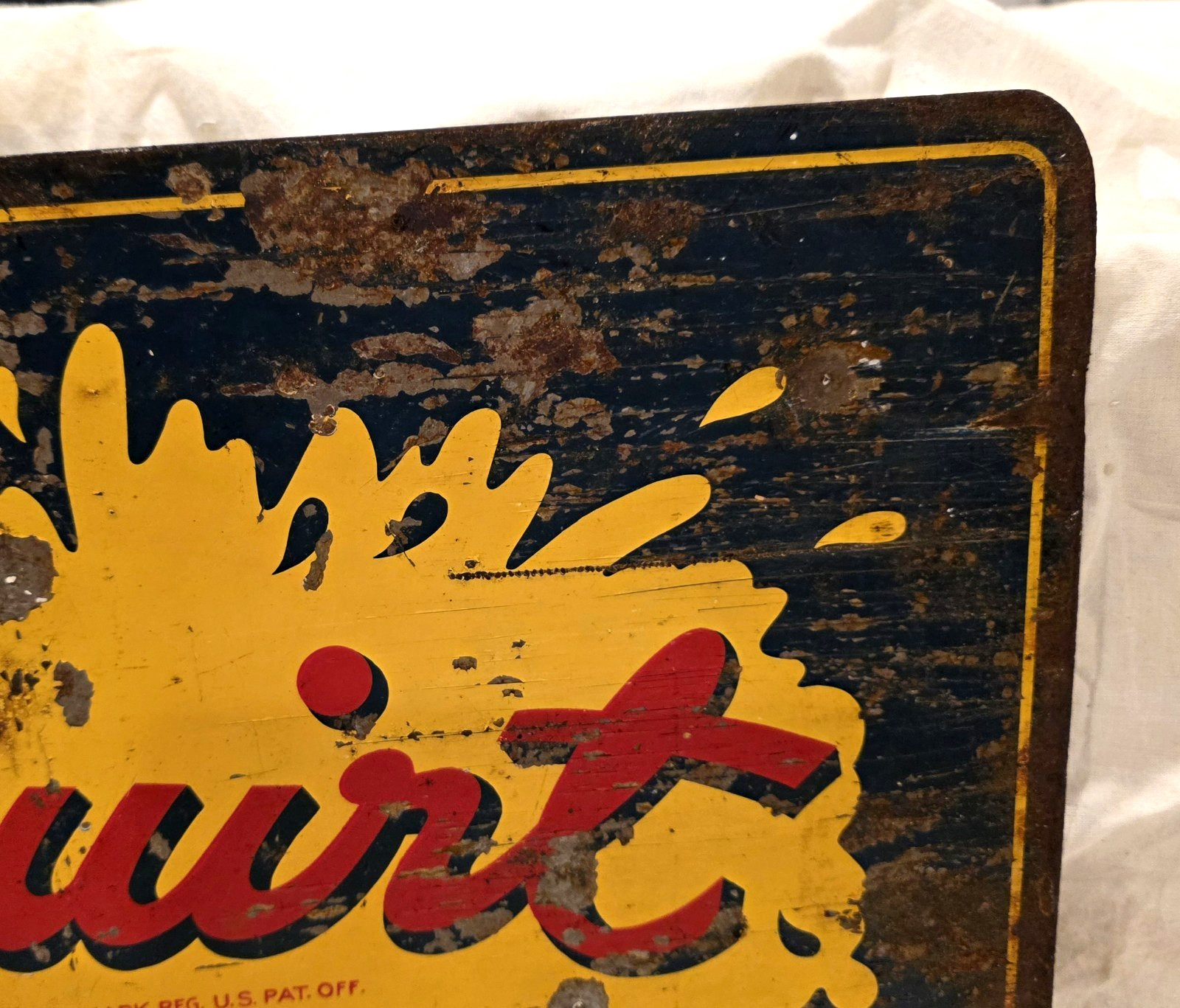 Rare Original 1963 Drink SQUIRT Flange Sign - It's In The Public Eye - 18" x 14"