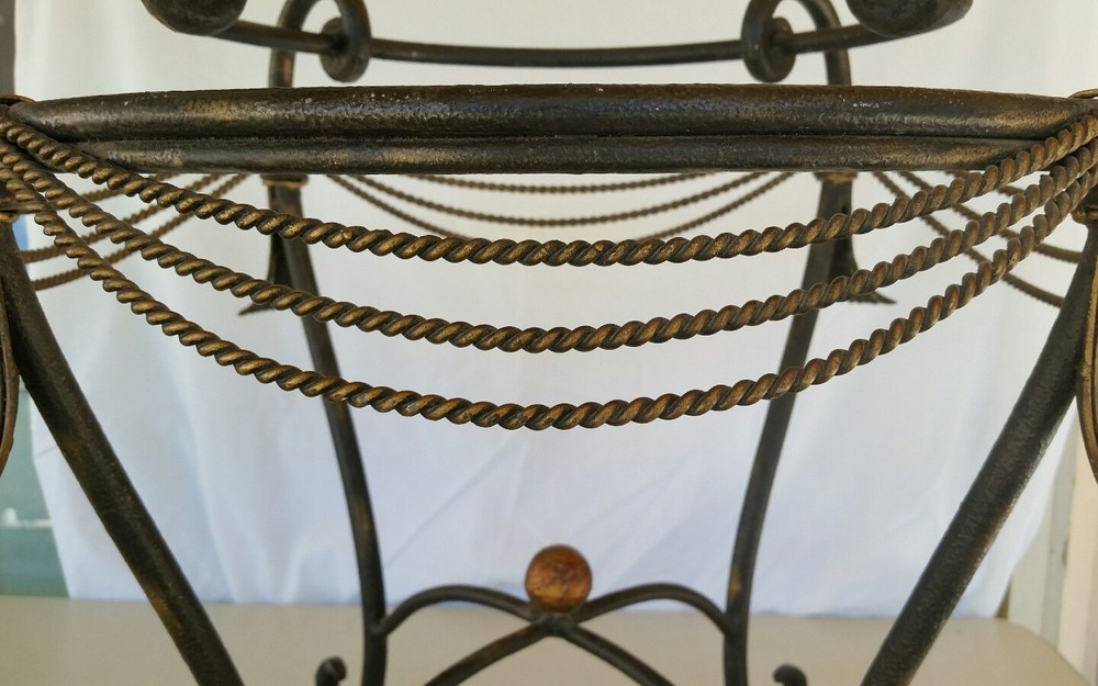 VTG Circular Solid Iron-Ornamental Accent Table☆Gilt Rope &Tassel☆Scroll Design