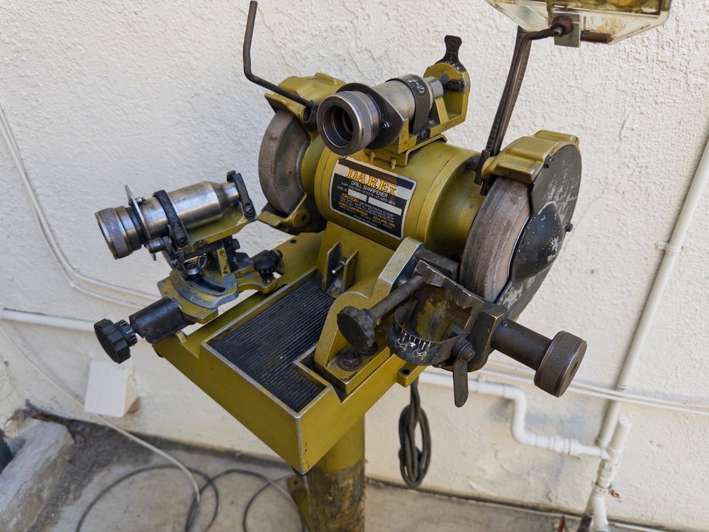 DAREX DRILL SHARPENER w/ STAND + 2 DRILL CHUCKS