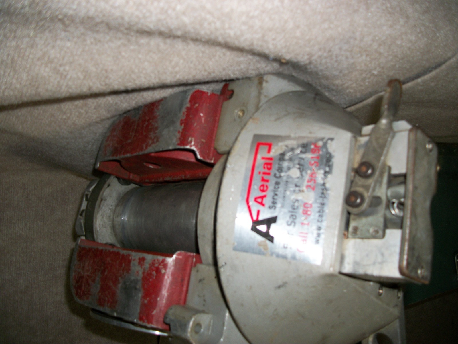 NICE CABLE SPINNING EQUIPMENT MODEL 1050 LINEMAN LASHER MACHINE WITH CASE