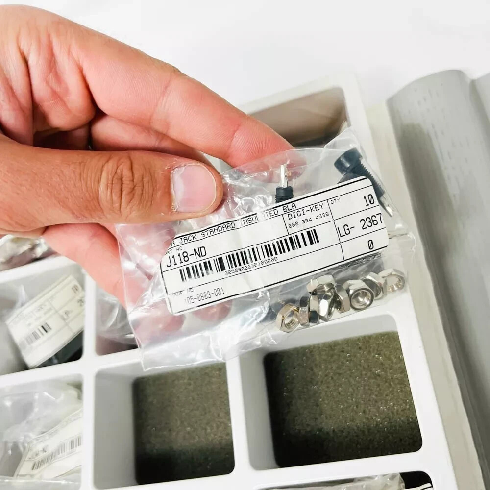 Digi Key J100-KIT-ND Plug, Jack Kit - Jacks, Plugs, Banana Jacks Binding Posts