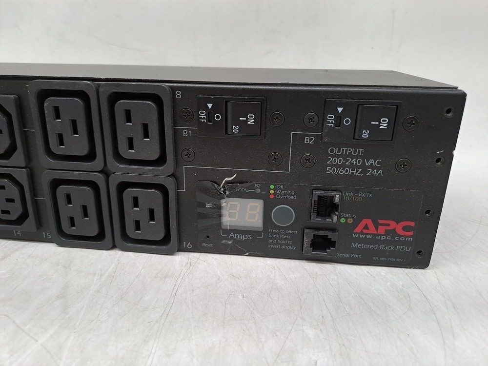 APC AP7811 Power Distribution Metered Rack Unit
