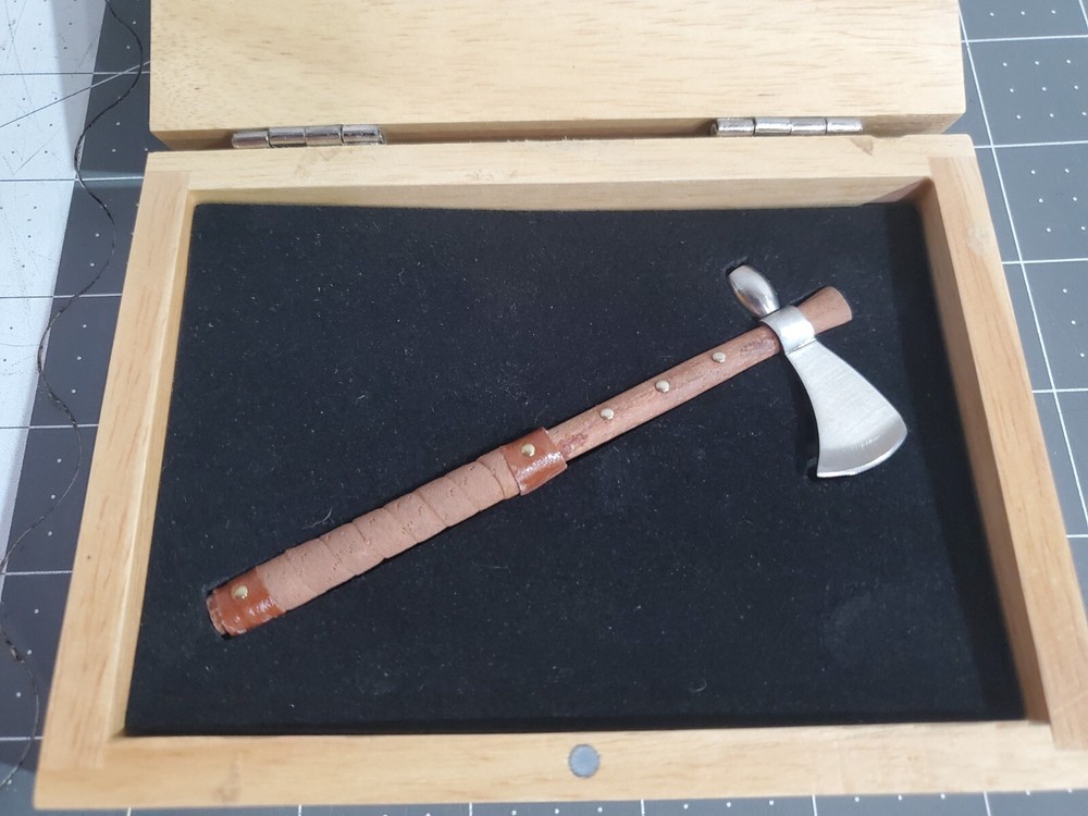 Roper Knives Miniature Hatchet w/box