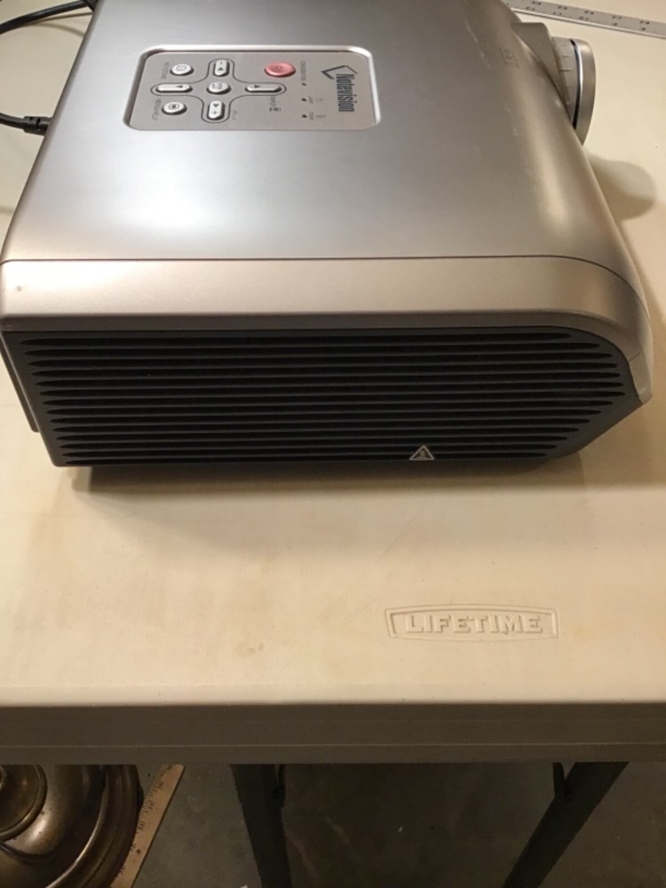 Sharp Notevision XR-10X Multimedia Projector W/ Lamp *Needs Bulb* No Remote