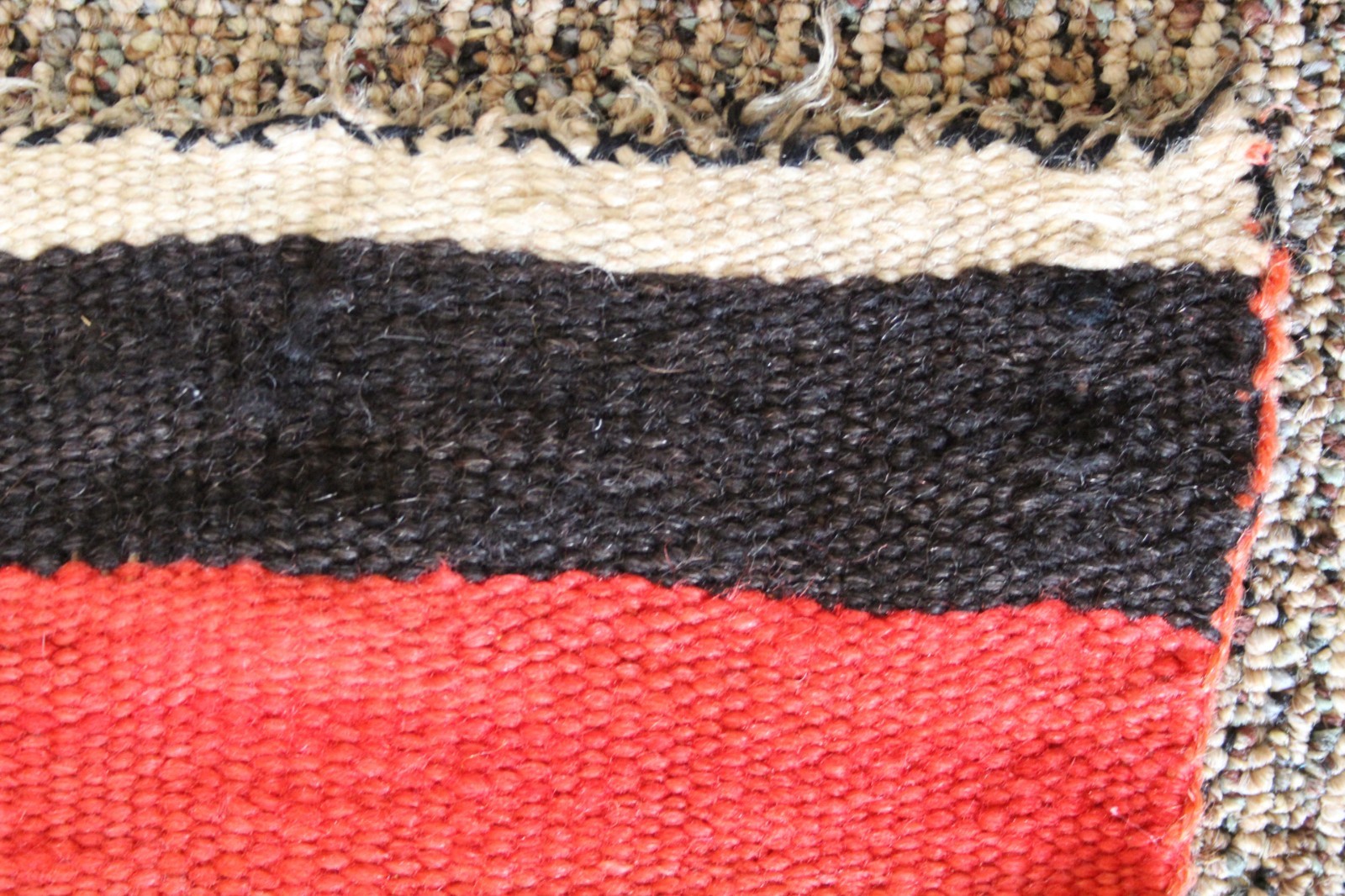 Navajo Midsize Transitional Blanket