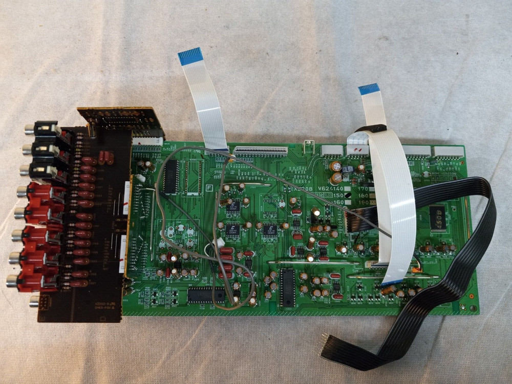YAMAHA RX-V800 AV Receiver AUDIO INPUT/OUTPUT PCB w ANTENNA PCB