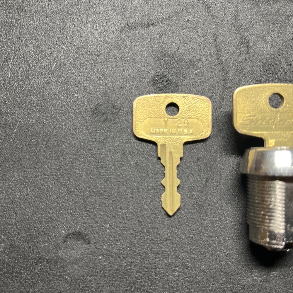 Snap-On Tool Box Cylinder Lock w/ 2 Keys (Y-29 Series/Code)