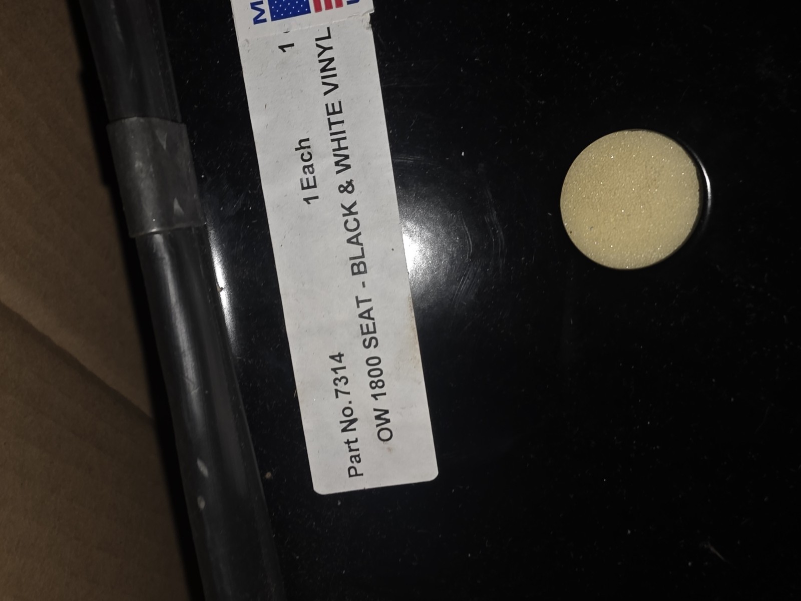 Oliver White 1800 Seat White Black 7315 7314 Made In USA NOS Open Box