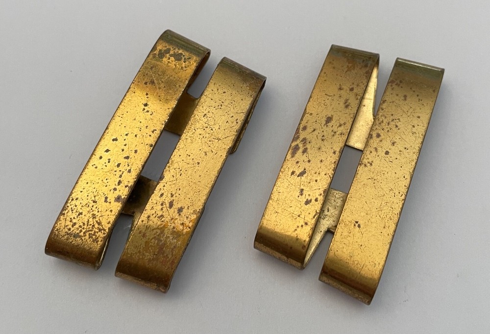 Metallic Shoulder Grades. lieutenant. A3 (L52)