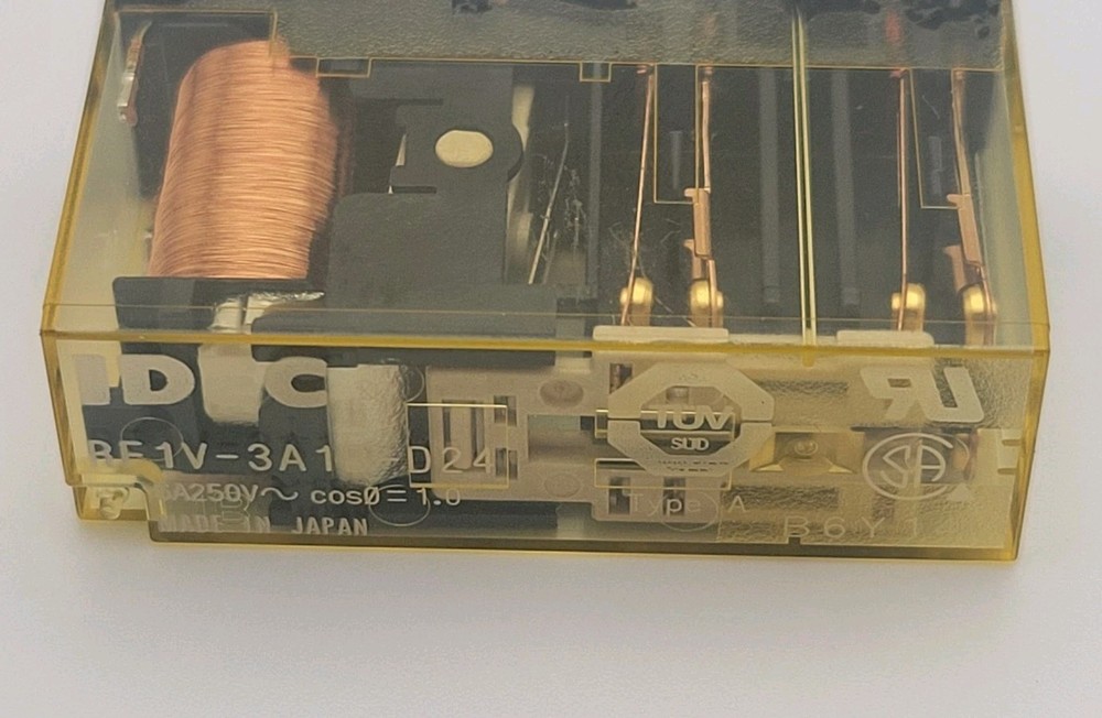 IDEC RF1V-3A1B-D24 / RF1V3A1BD24