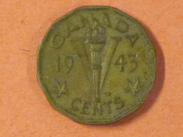 1943  Five Cents- Canada - KM# 40   / Very nice example (L1)