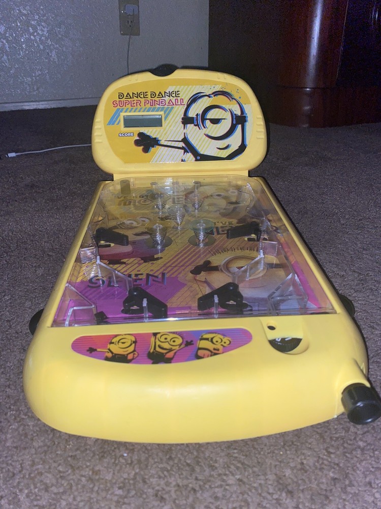 Minions Tabletop super pinball