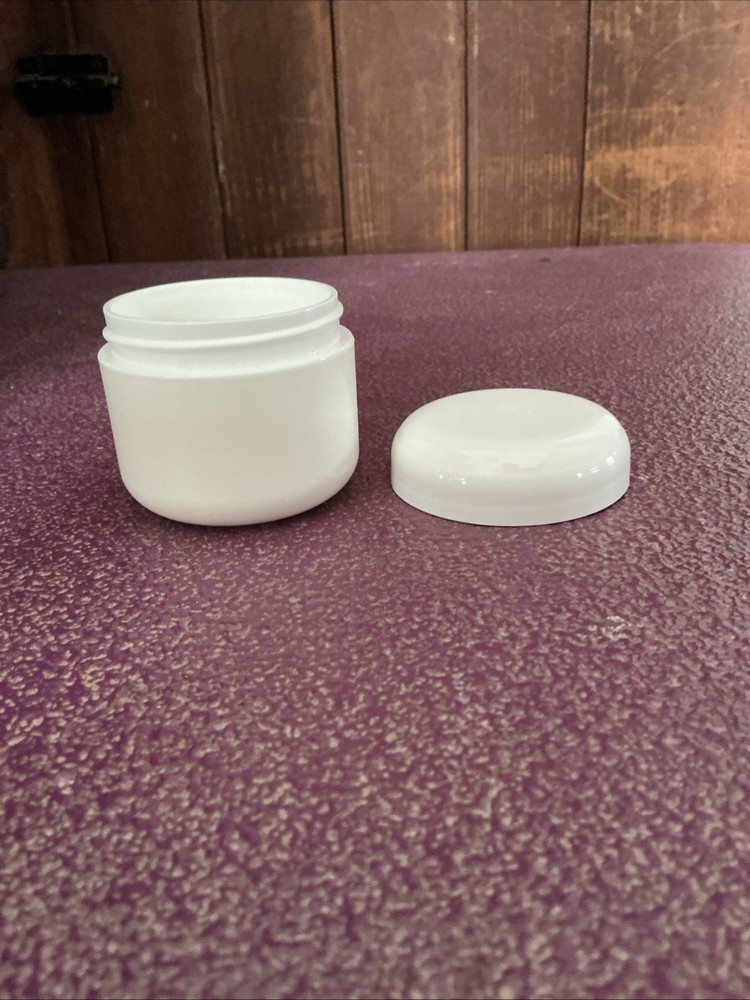 White Polypropylene Radius Jars With Lids 2oz