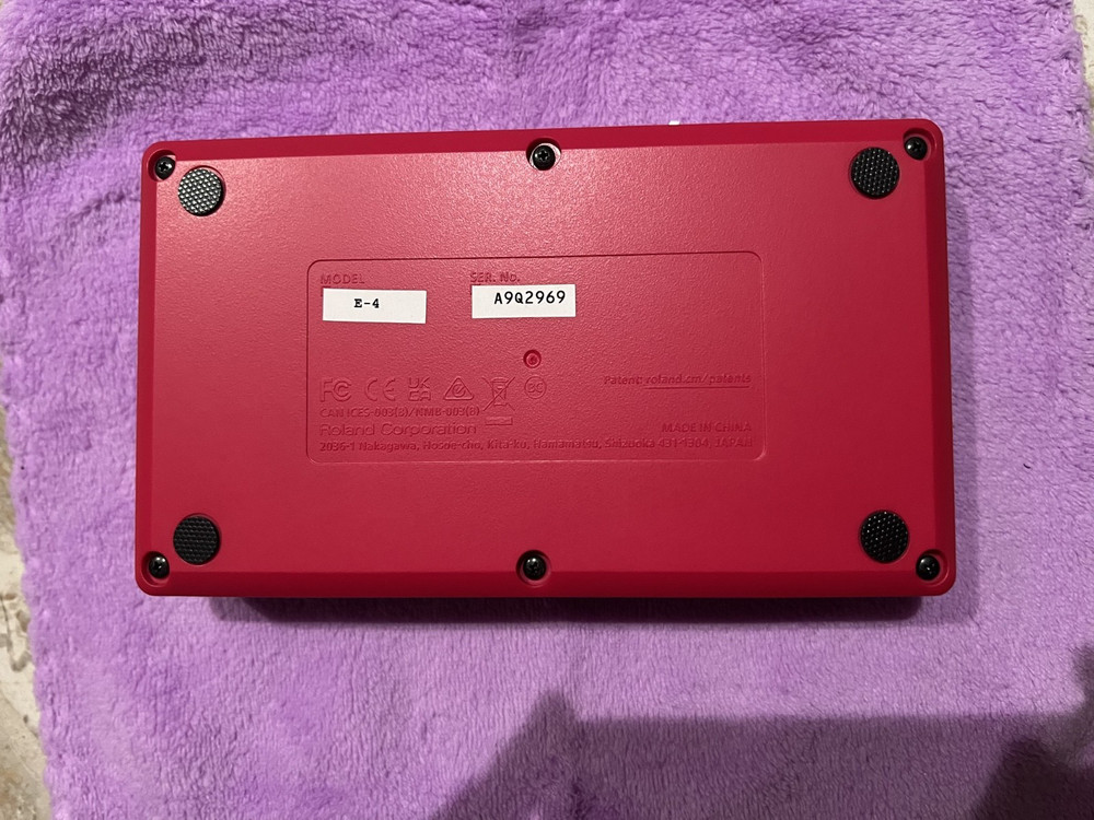 Roland AIRA Compact E-4 Voice Tweaker - MINT - FREE Shipping, Case, Knobs, & Mic