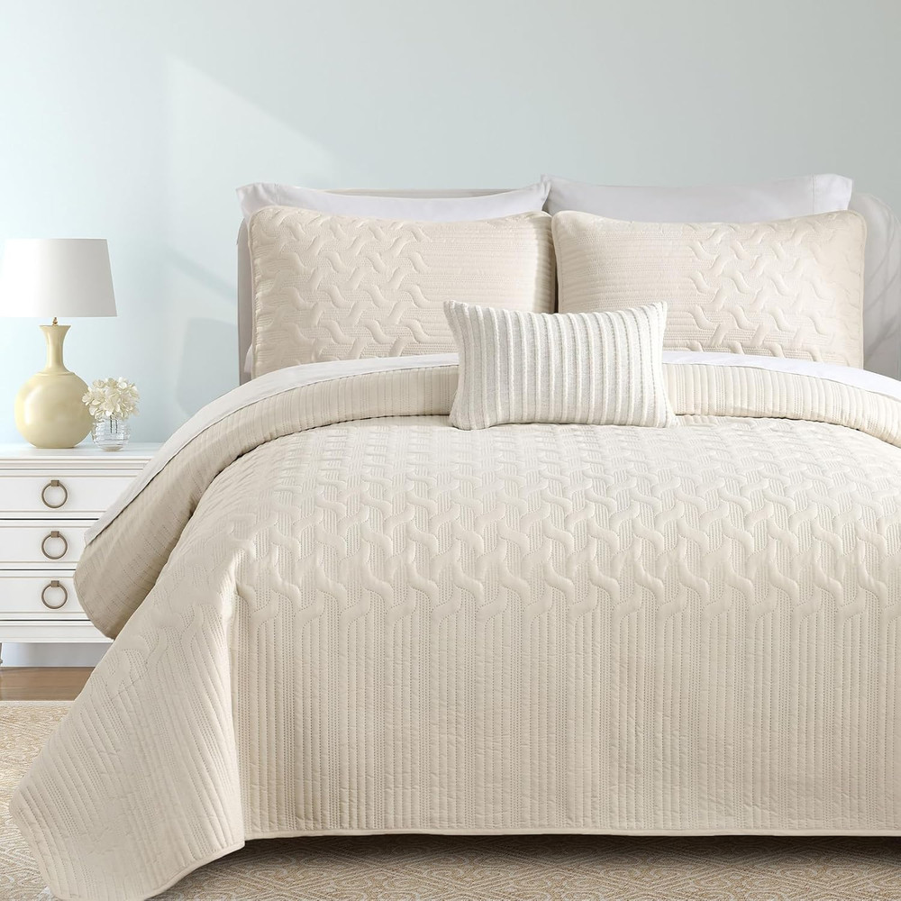 Beige Quilt Set King Size Lightweight Bedspread Ultrasonic Wave Pattern Soft Mic