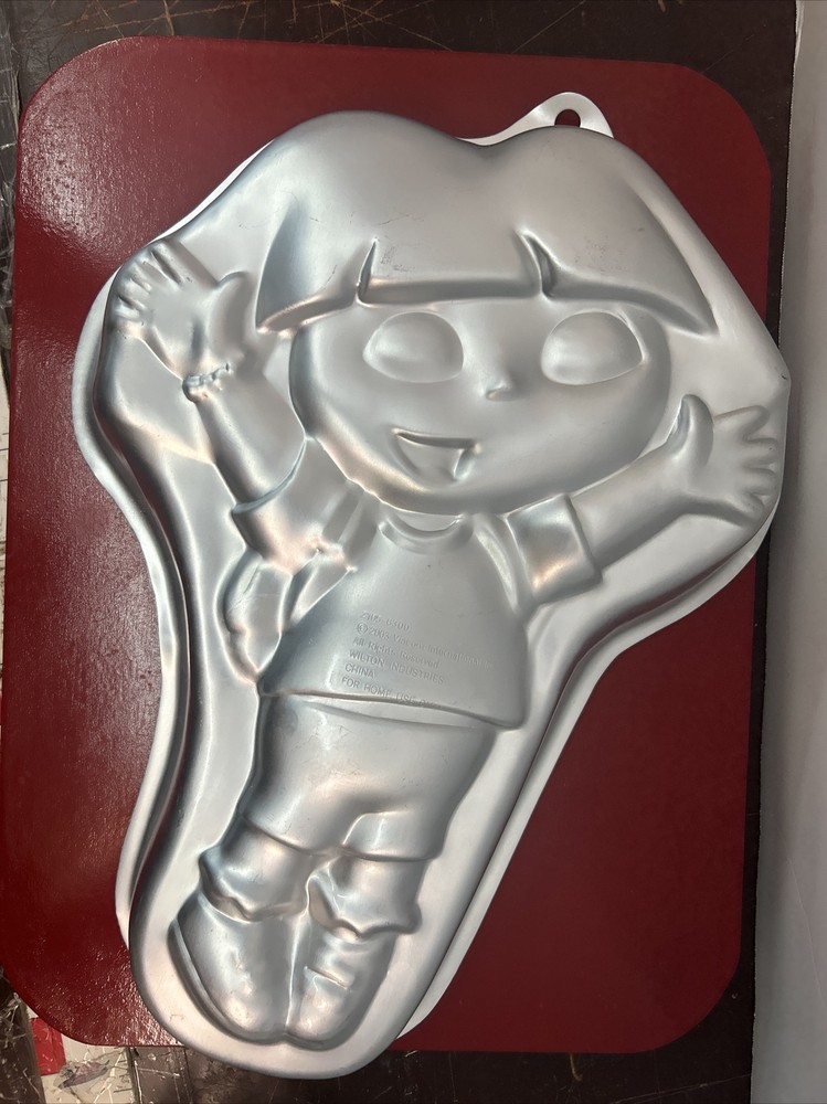 2003 Wilton Dora The Explorer Cake Pan With Insert 2105-6300