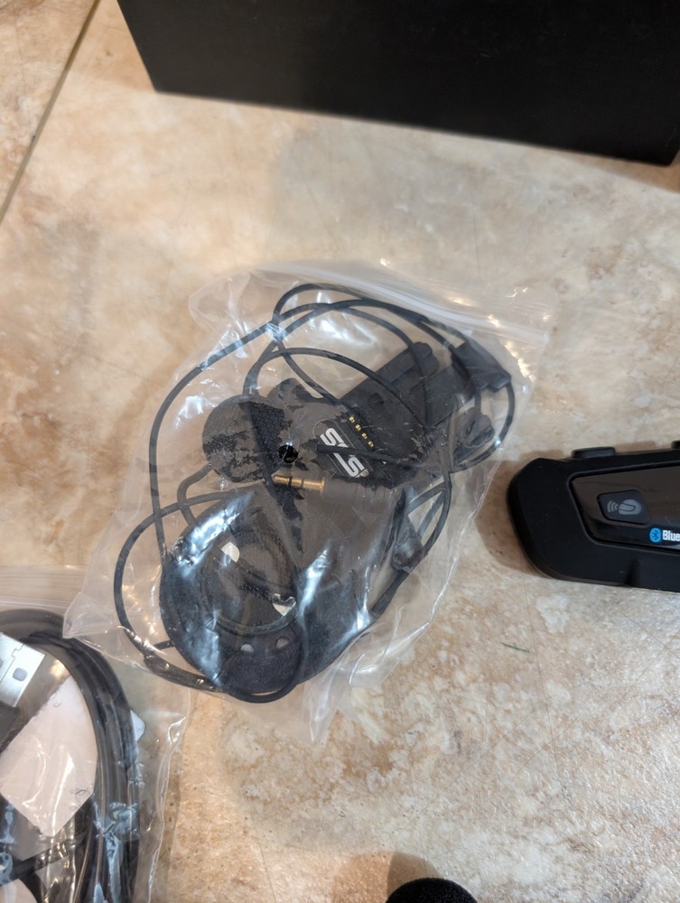 SCSETC S-9 Motorcycle Helmet Bluetooth Headset 2000m 6 Riders Intercom Open Box