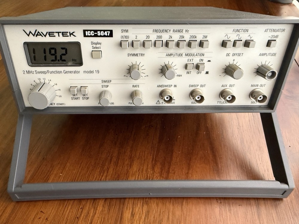Wavetek 2MHz Sweep/Function Generator / Model 19