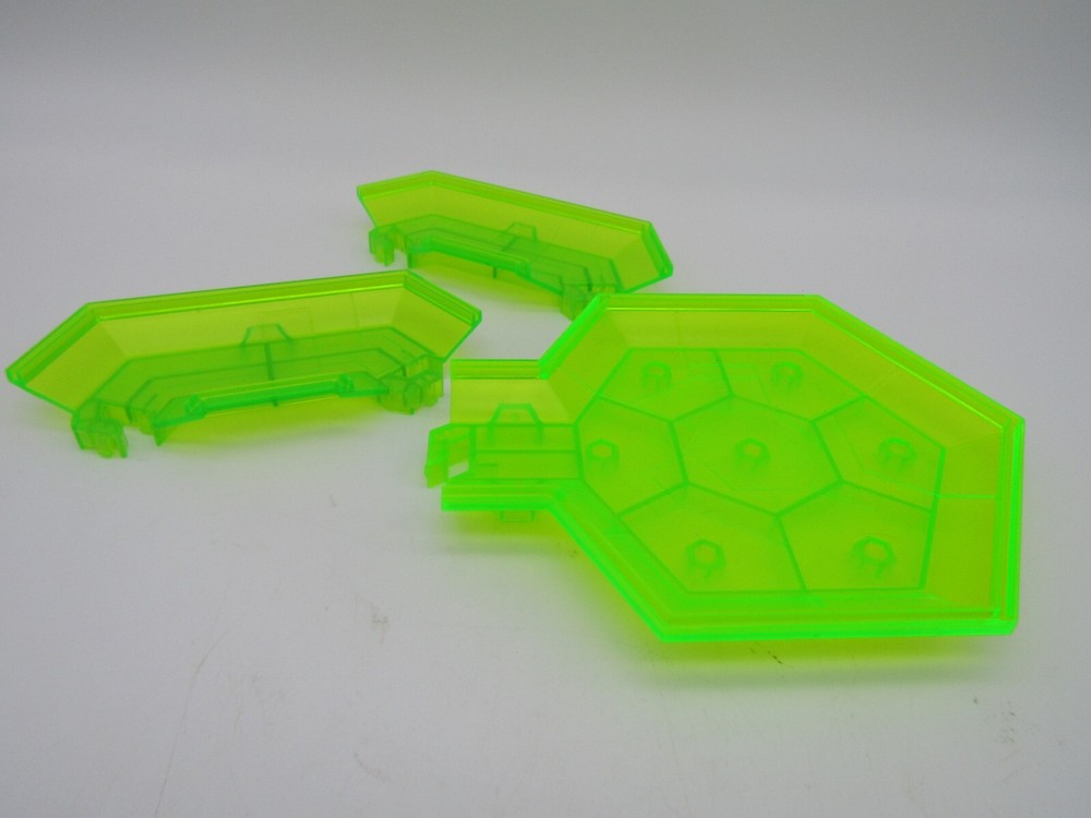 Hex Bug 7 Green Connectors & 1 Platform for Hex Bug Nano RACEWAY Micro Robotic