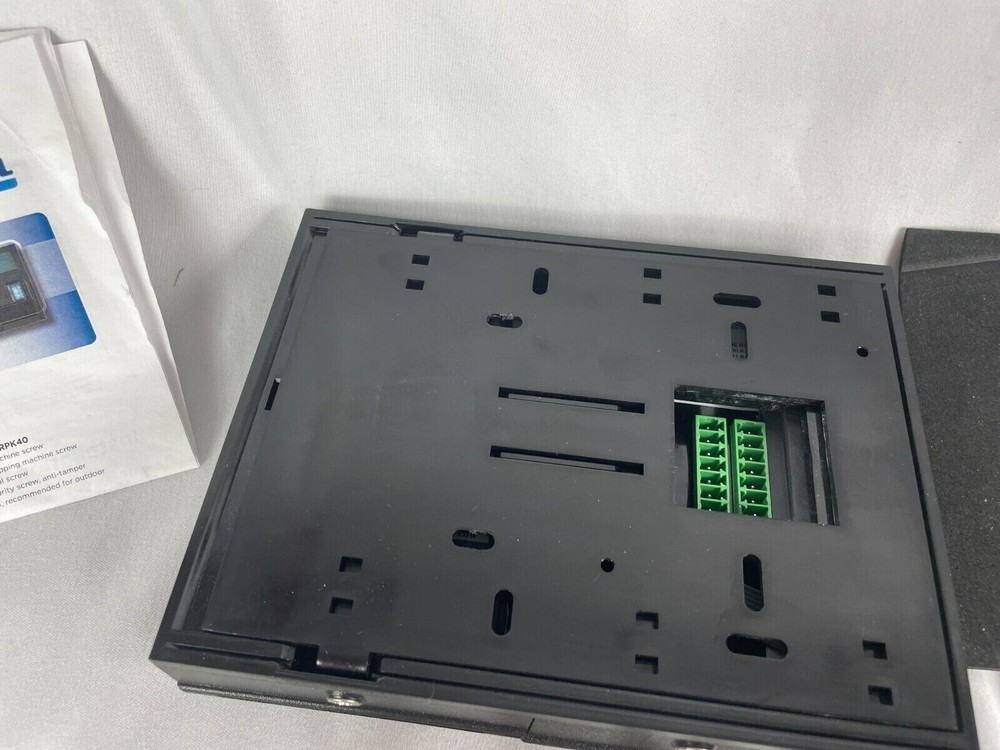 HID Lenel pivclass rpk40-h wall switch keypad reader Model: 921phptek000Hv-lo2