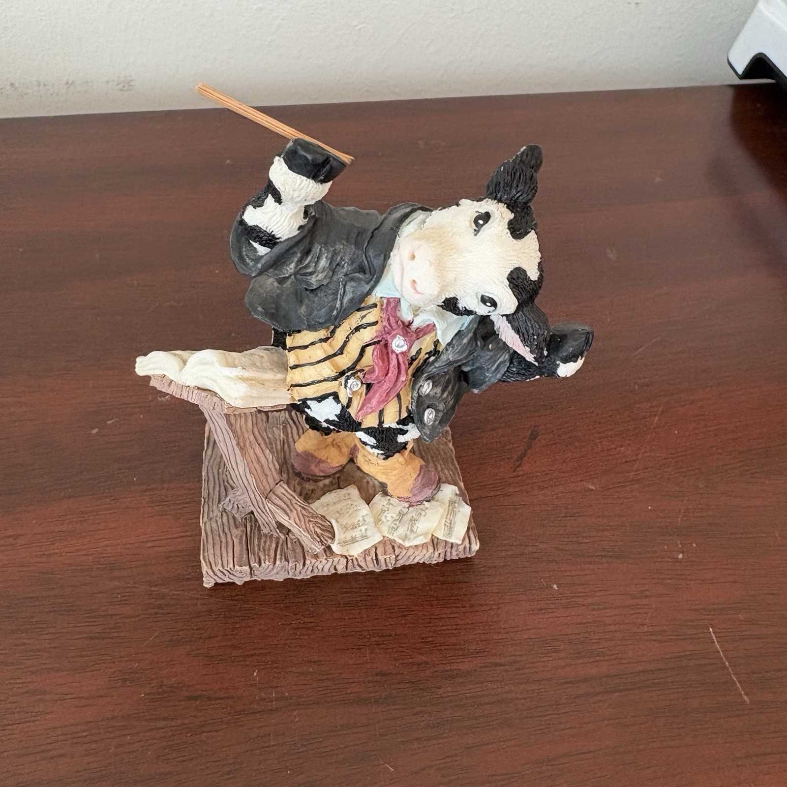 Ganz 1993 Tchaicowsky Cowtown Figurine  Cow Music Conductor
