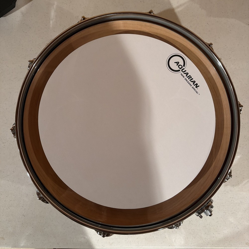 DW 5 x 14 Collector's Maple Solid White Super Solid Snare Drum - SO 574198