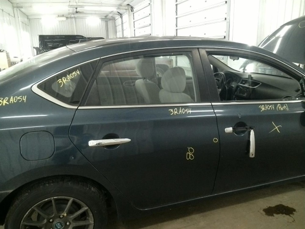 Driver Left Front Spindle/Knuckle Fits 11-25 LEAF 104795915